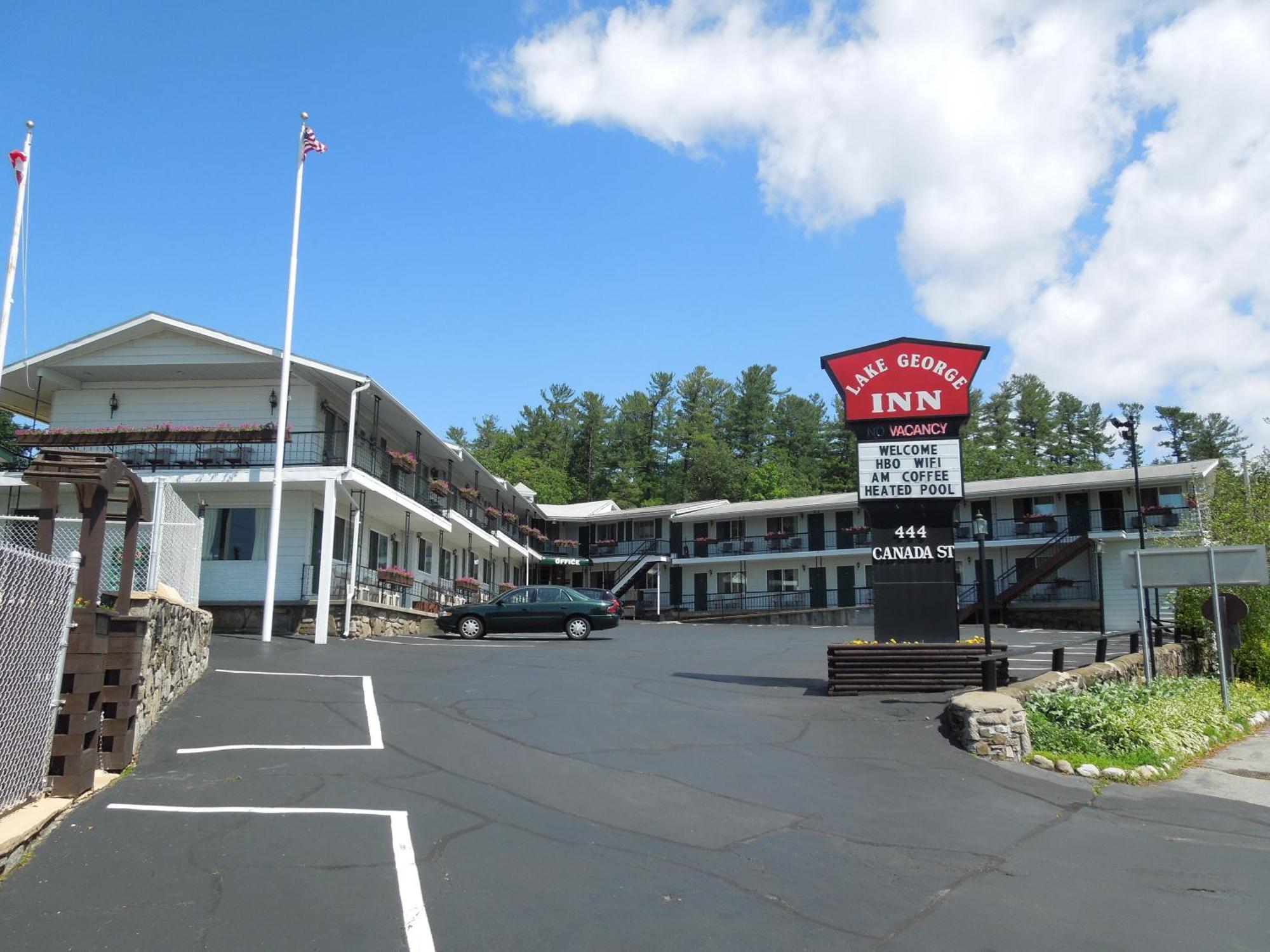 The Lake George Inn Exterior photo