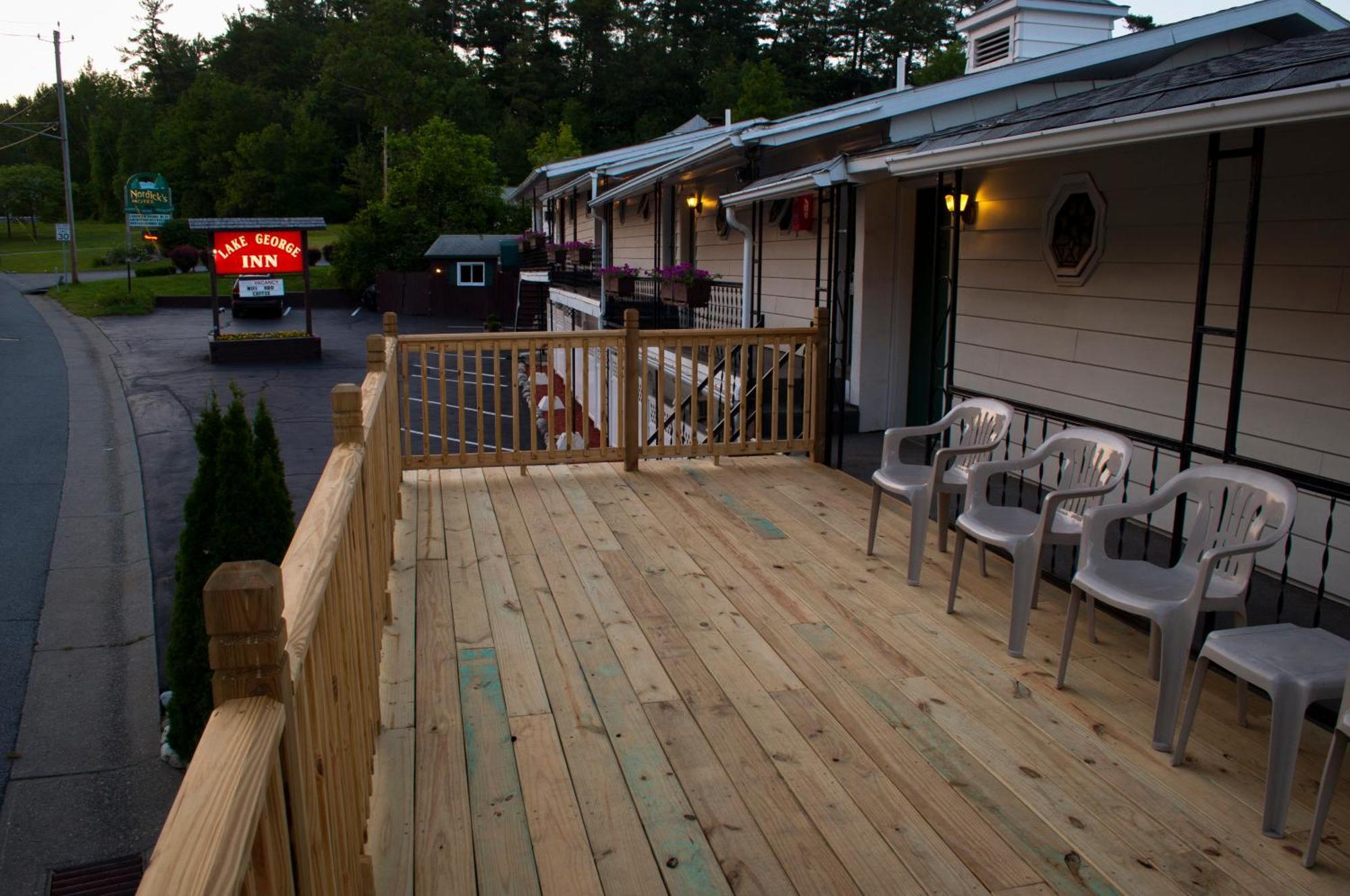 The Lake George Inn Exterior photo